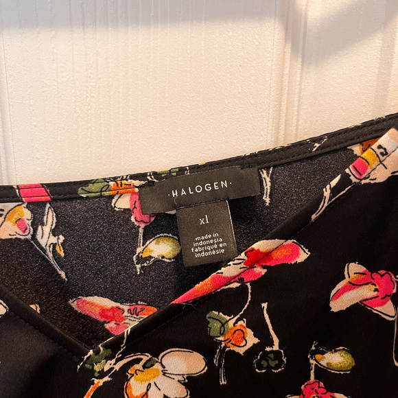 Halogen spaghetti strap floral pattern tank. - Picture 3 of 4